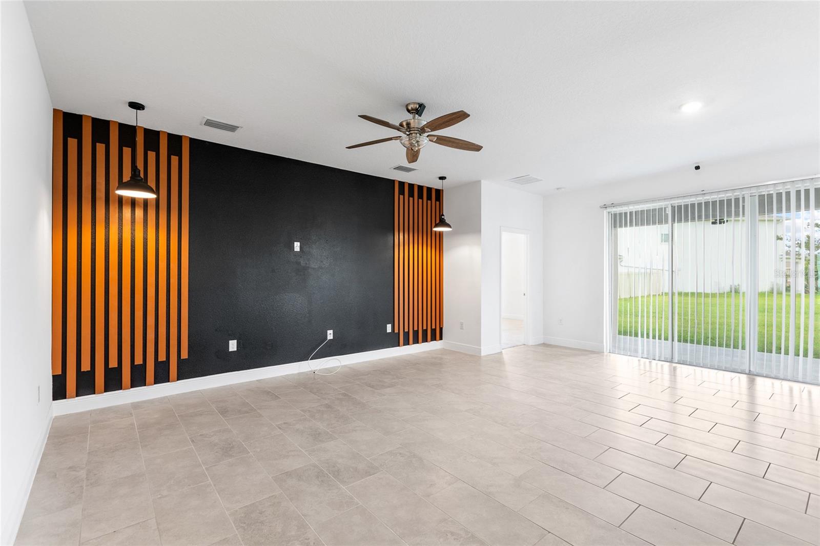 33034 SAND CREEK DR — photo 7