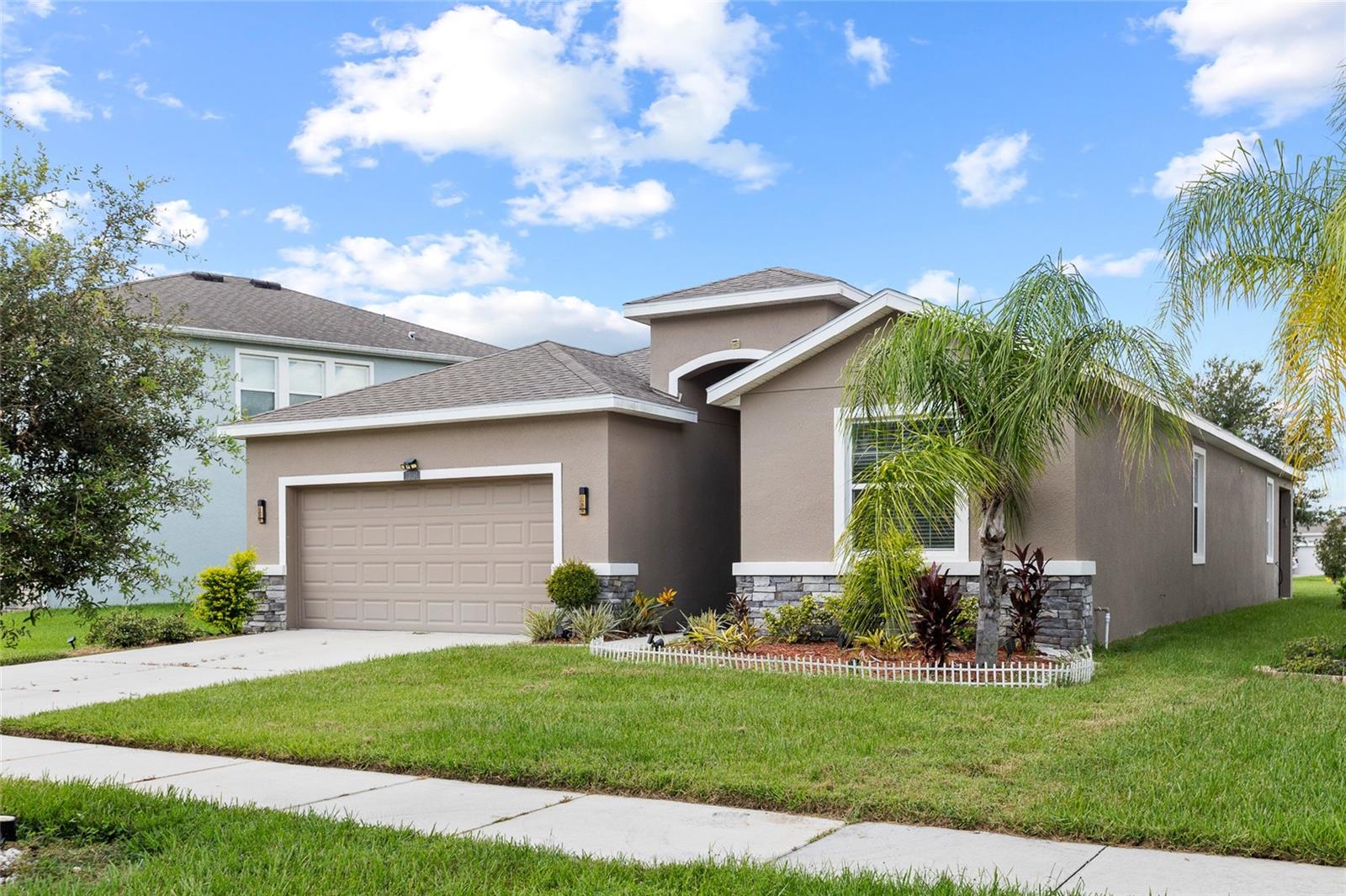33034 SAND CREEK DR — photo 3