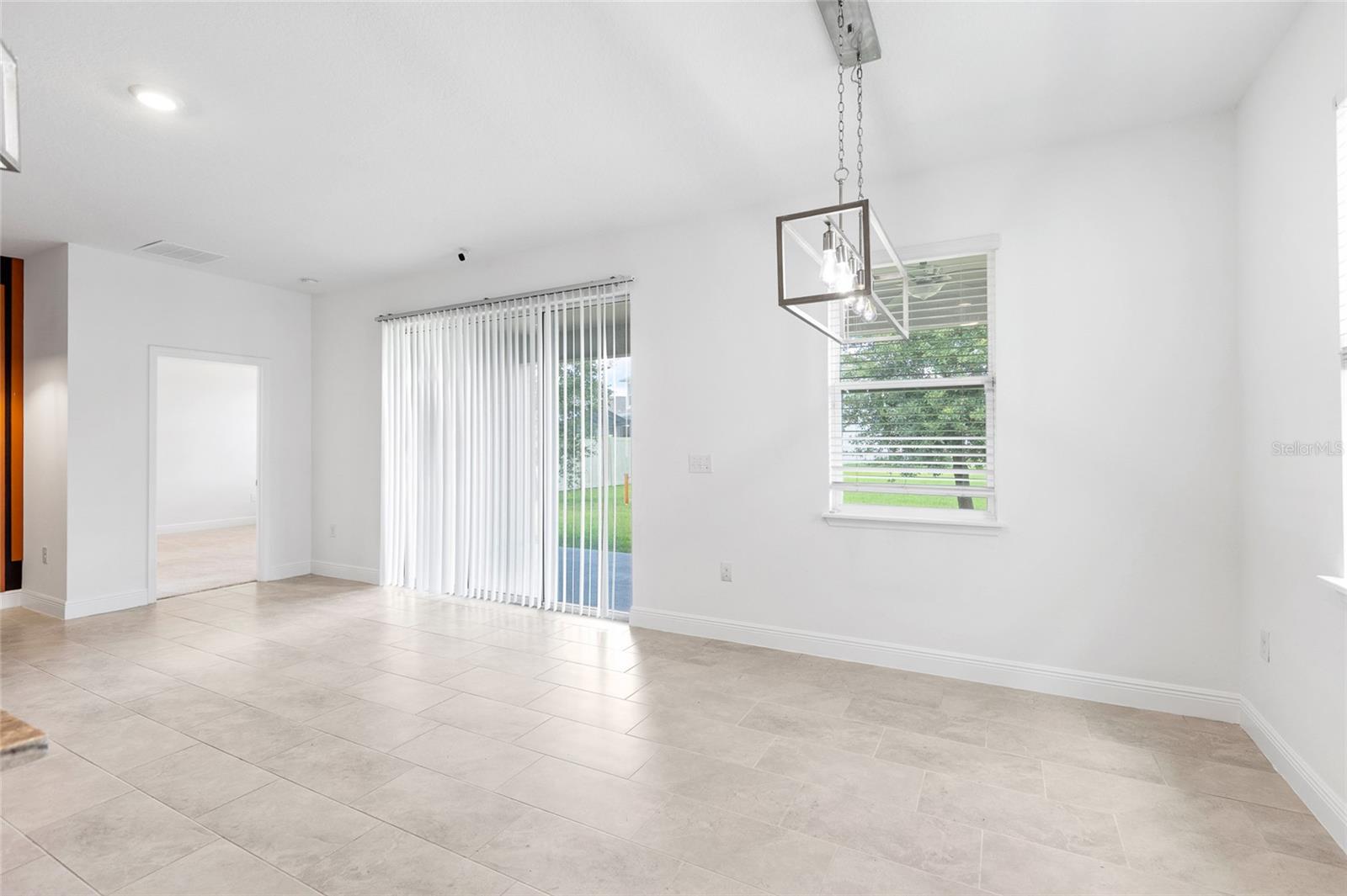 33034 SAND CREEK DR — photo 12