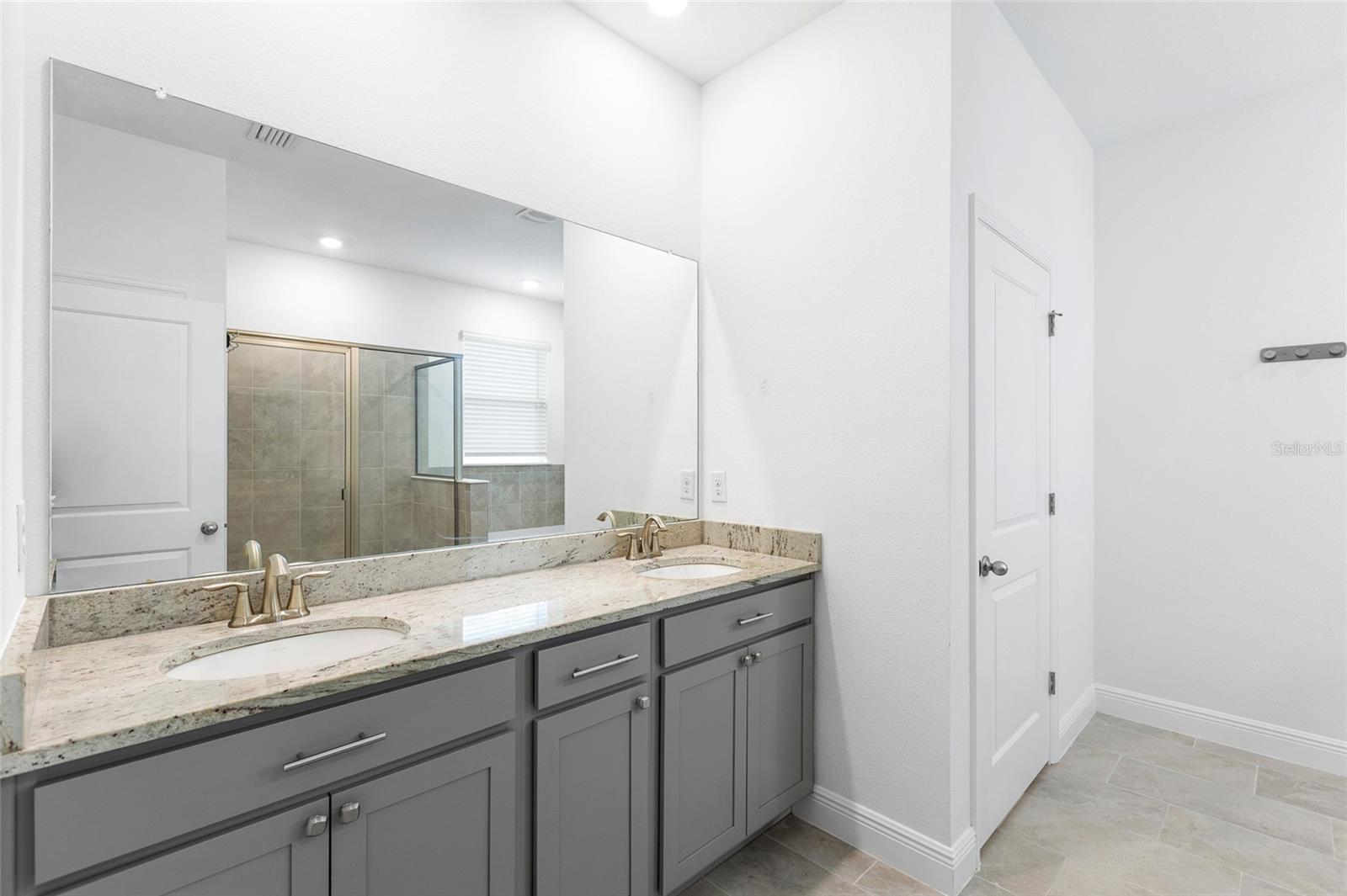 33034 SAND CREEK DR — photo 22