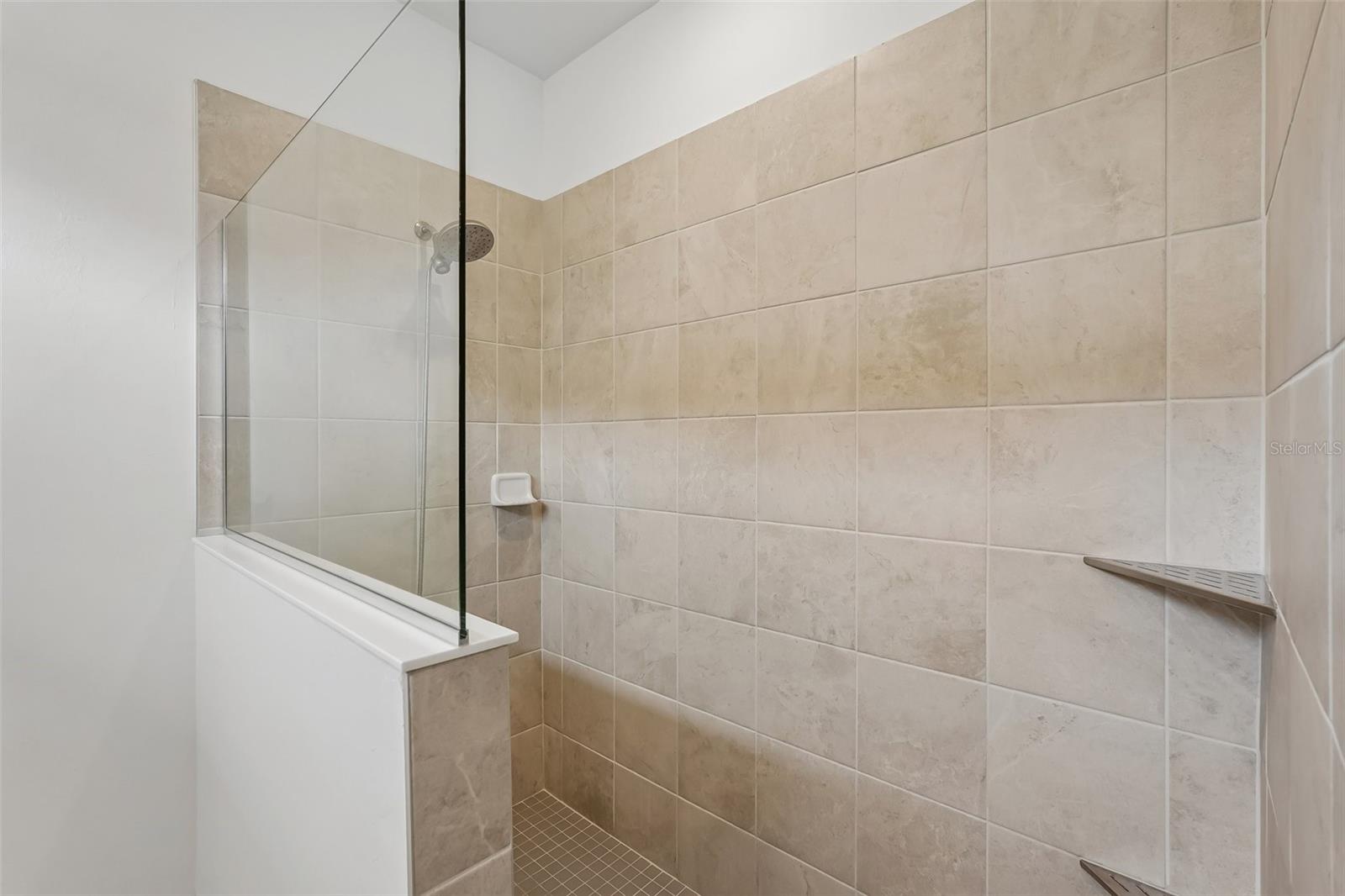 15234 SERENE SHORES LOOP — photo 29