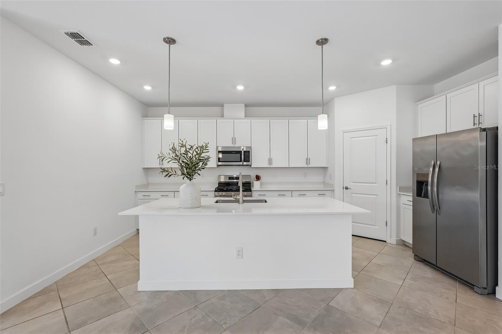15234 SERENE SHORES LOOP — photo 12