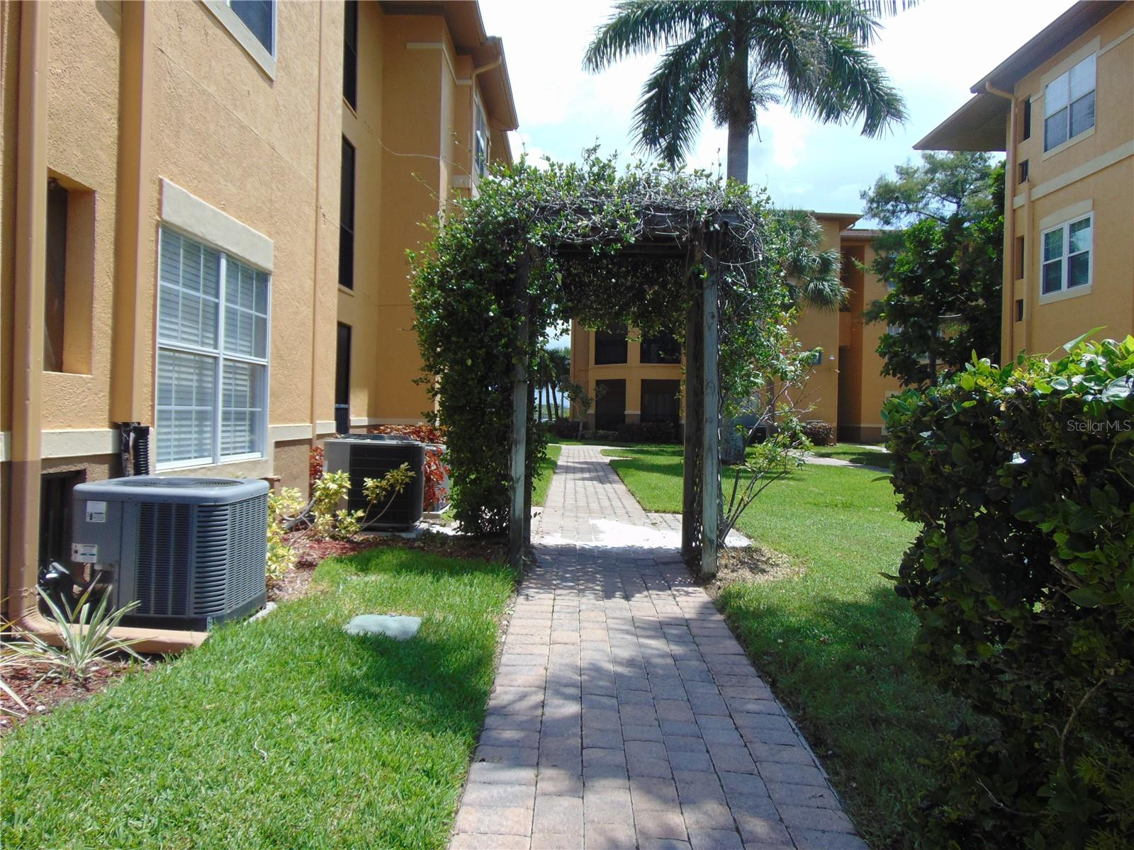 4323 BAYSIDE VILLAGE DR #102 — photo 24