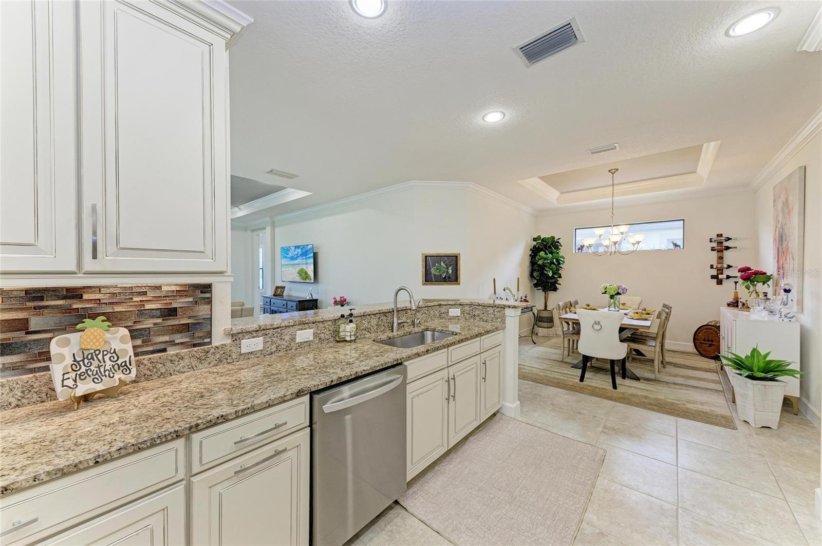 8737 BELLUSSI DR — photo 22