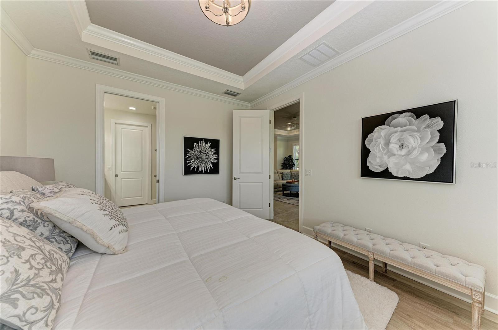 8737 BELLUSSI DR — photo 29