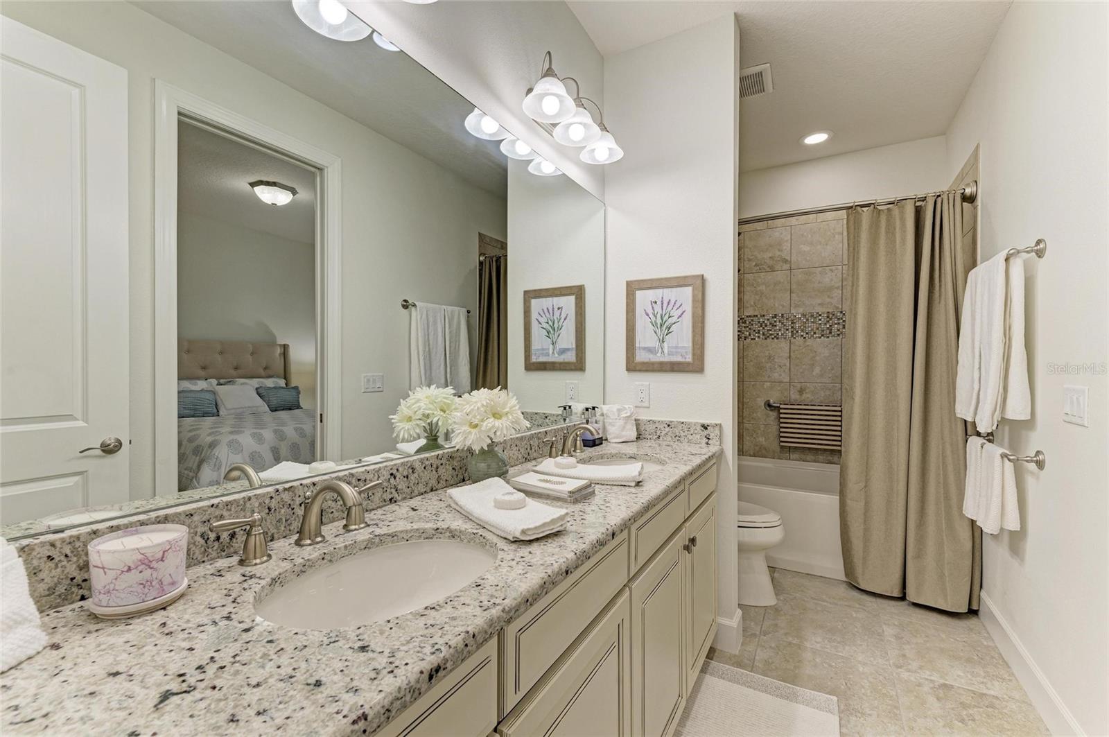 8737 BELLUSSI DR — photo 36