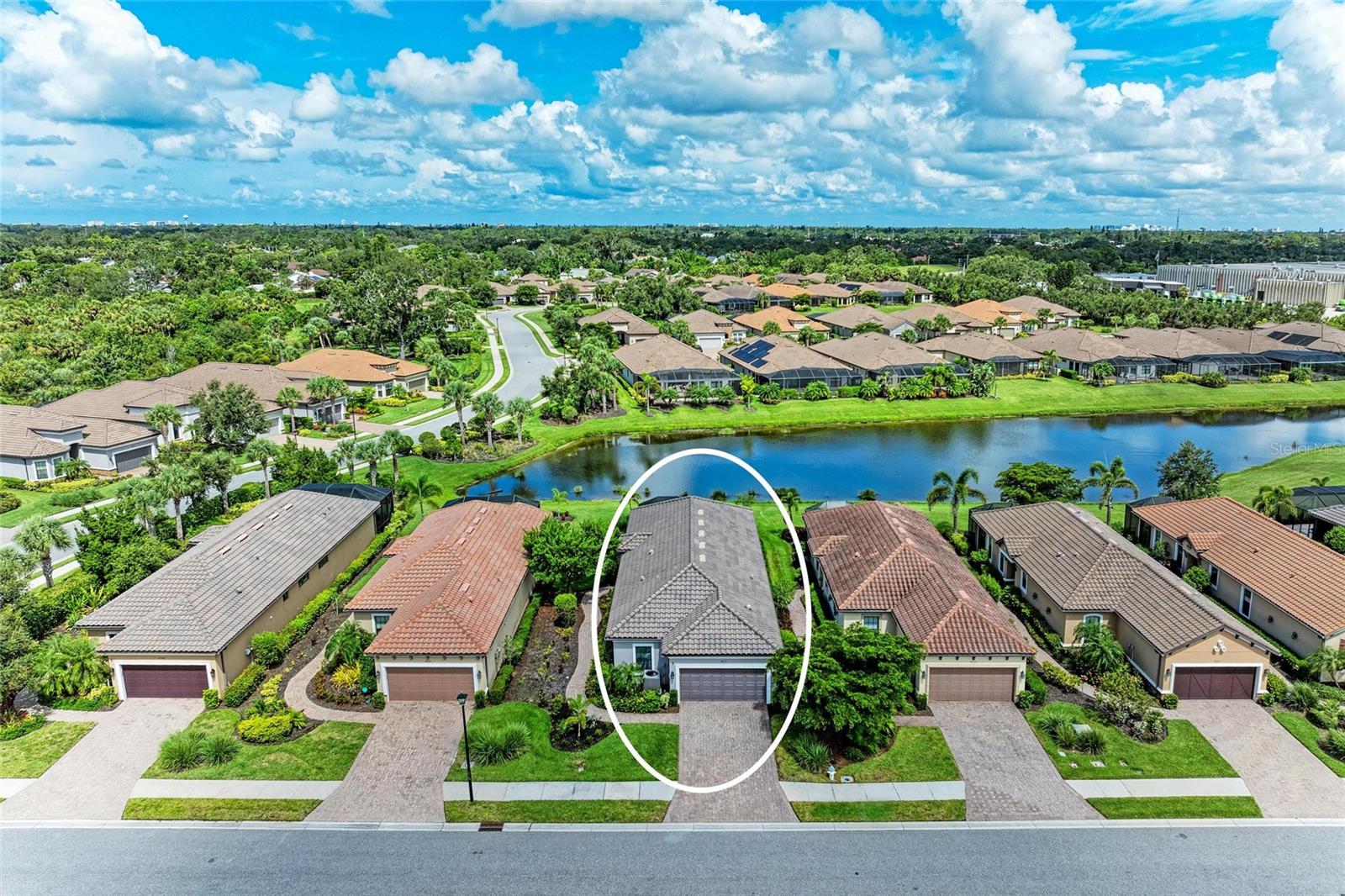 8737 BELLUSSI DR — photo 56