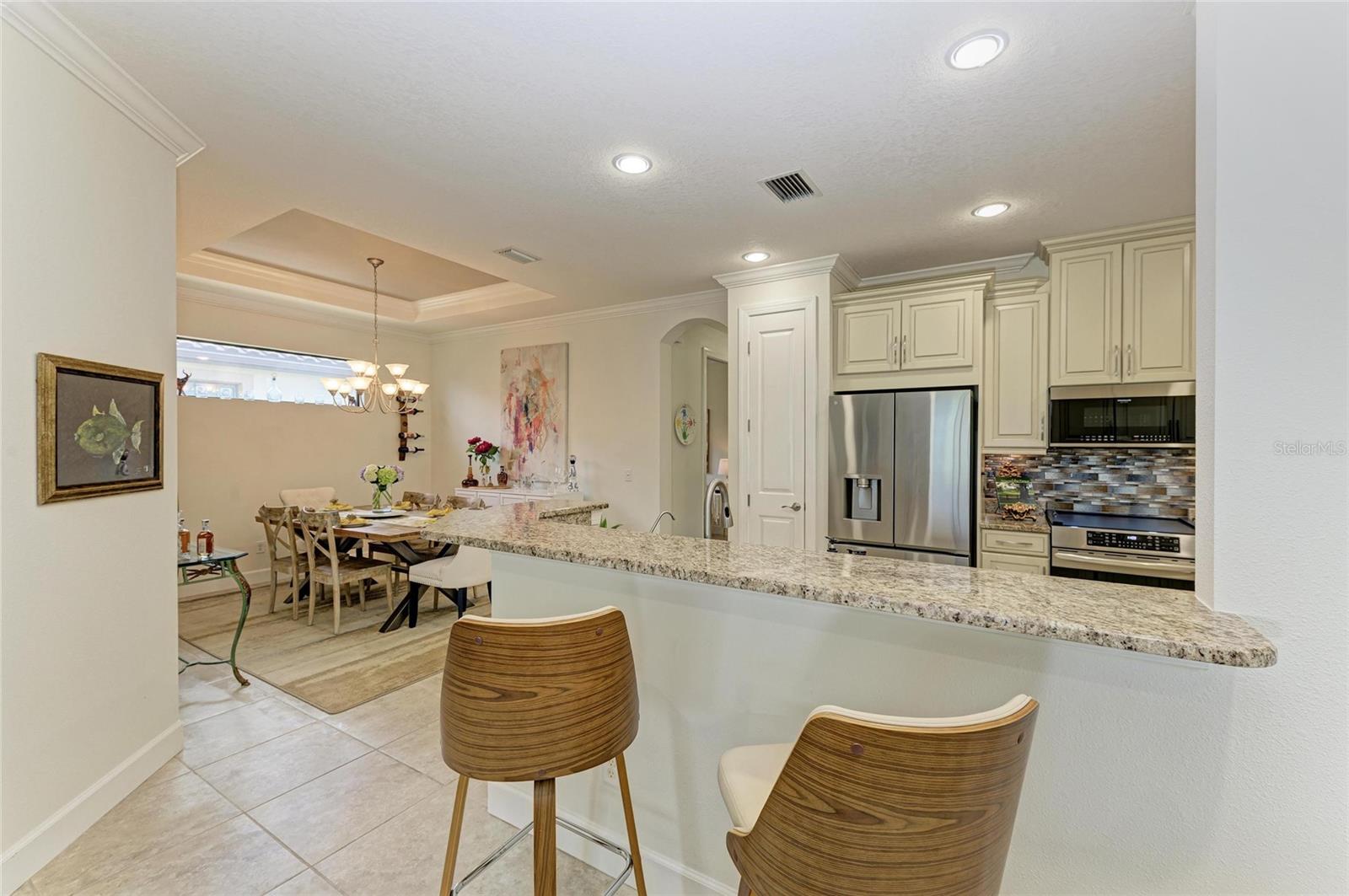 8737 BELLUSSI DR — photo 16