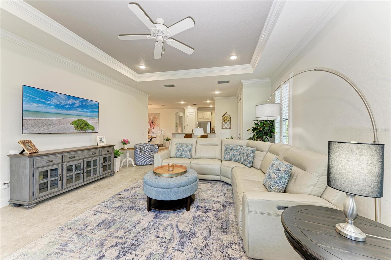 8737 BELLUSSI DR — photo 15