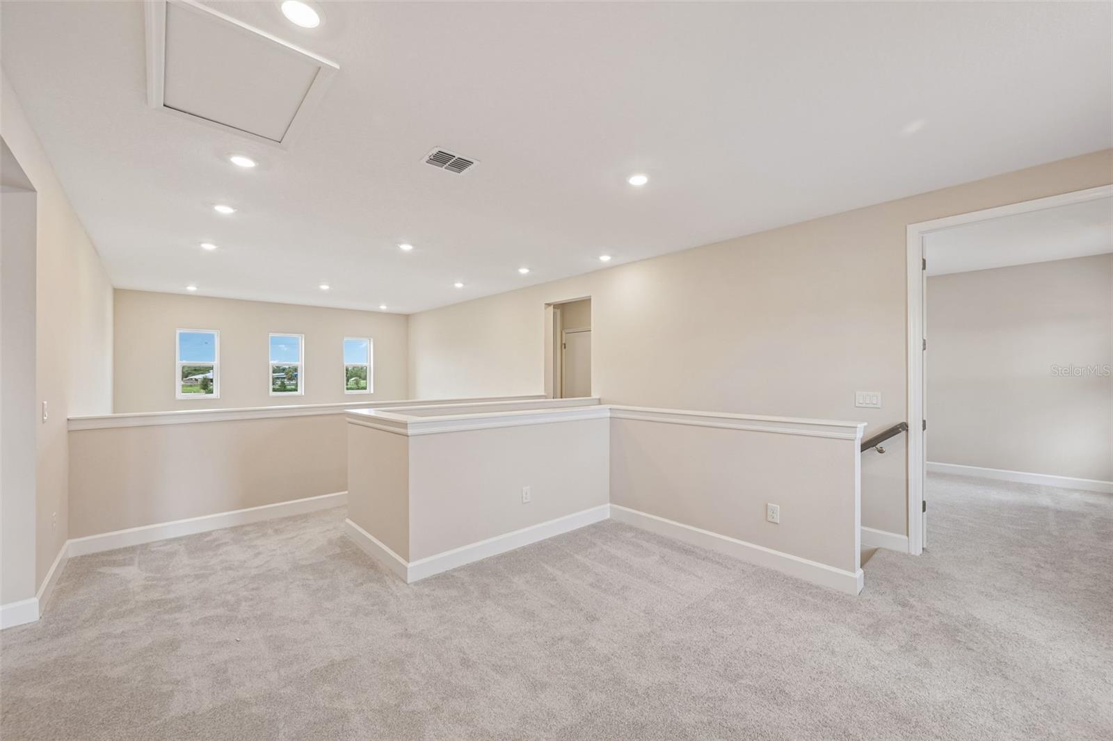7057 FOXBORO WAY — photo 23
