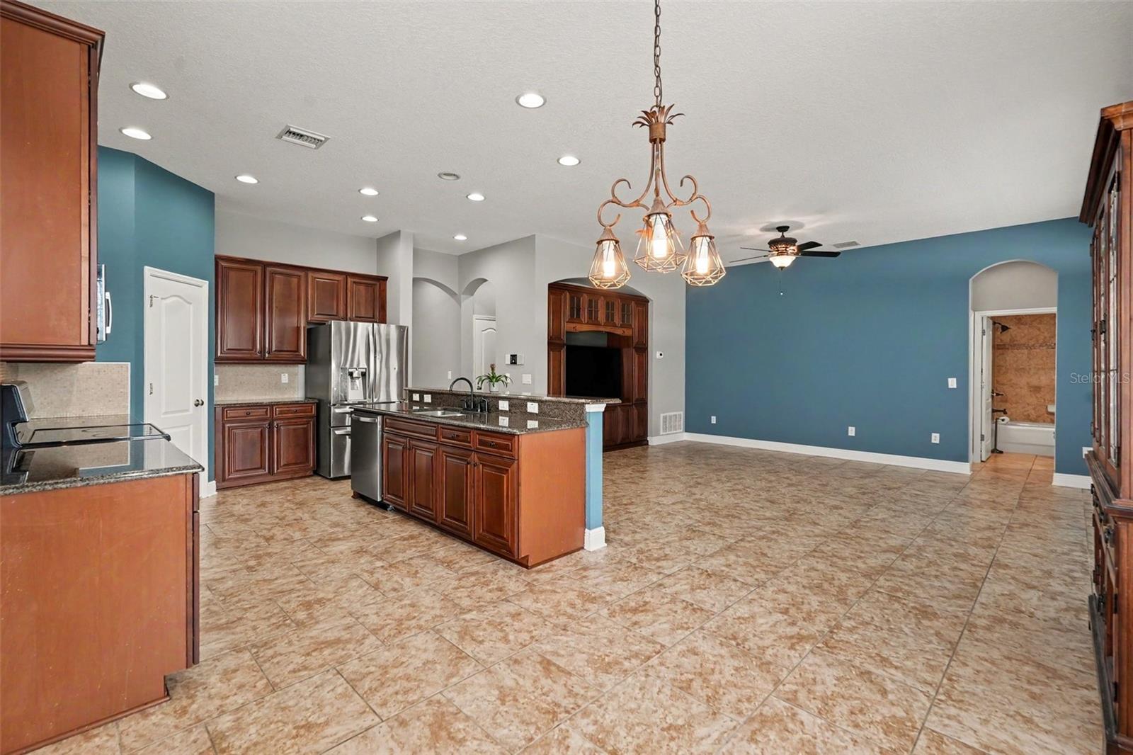2605 RED FERN DR — photo 9