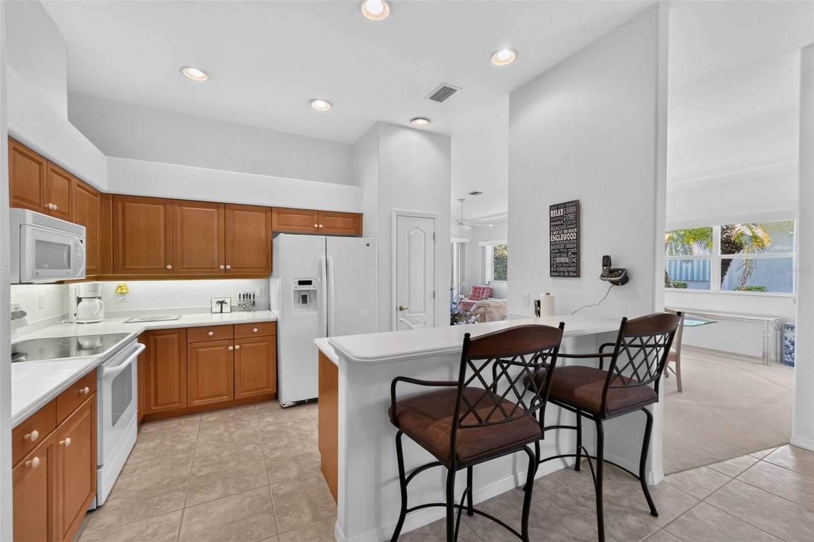 1050 YOSEMITE DR — photo 23