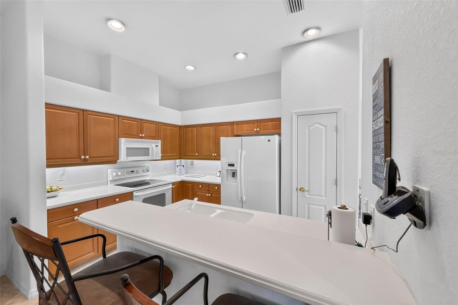 1050 YOSEMITE DR — photo 20