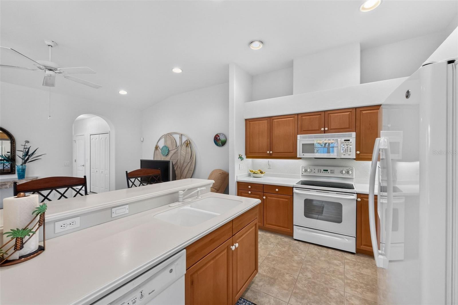 1050 YOSEMITE DR — photo 19