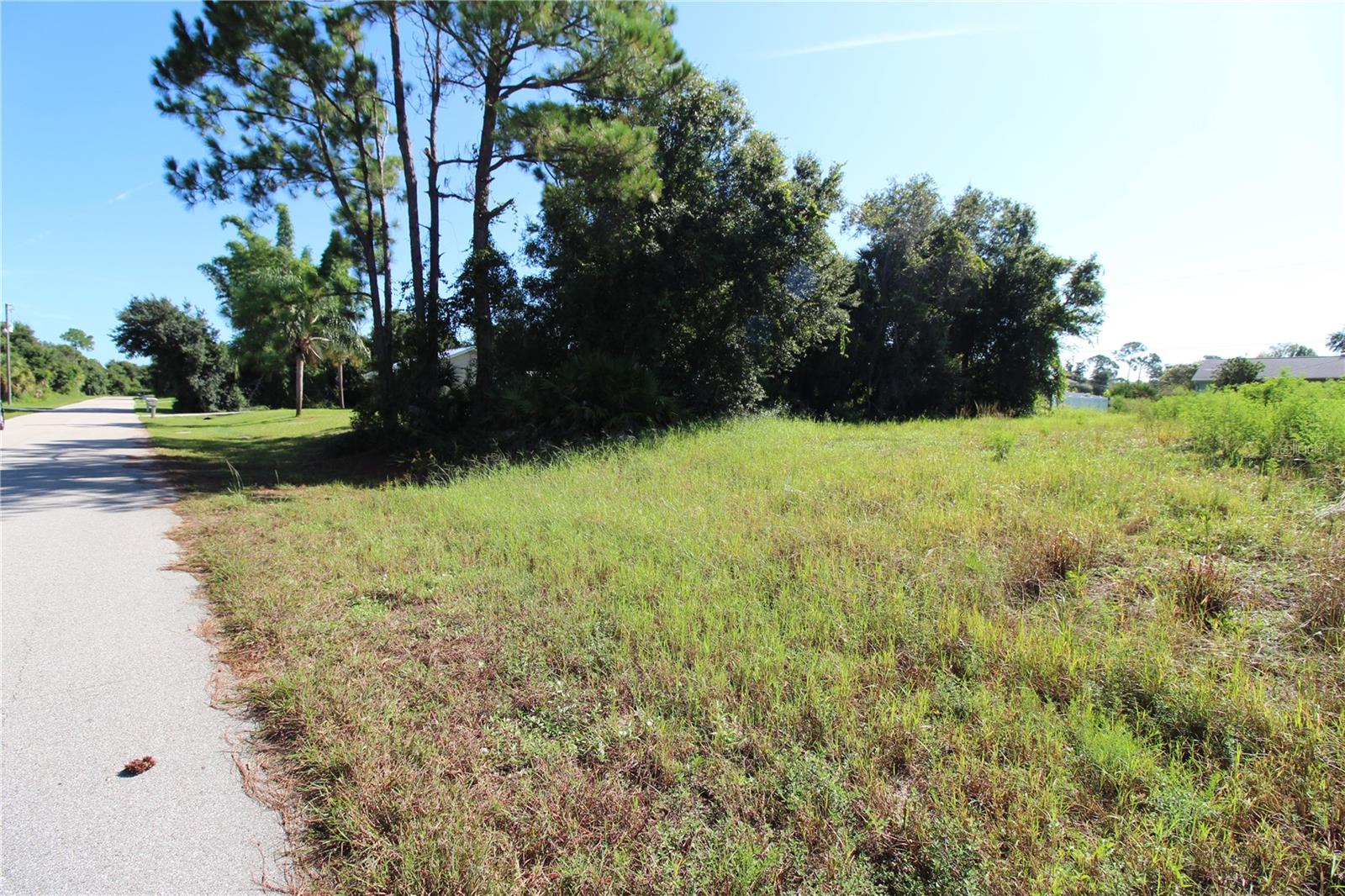 CHAMRADE RD — photo 8