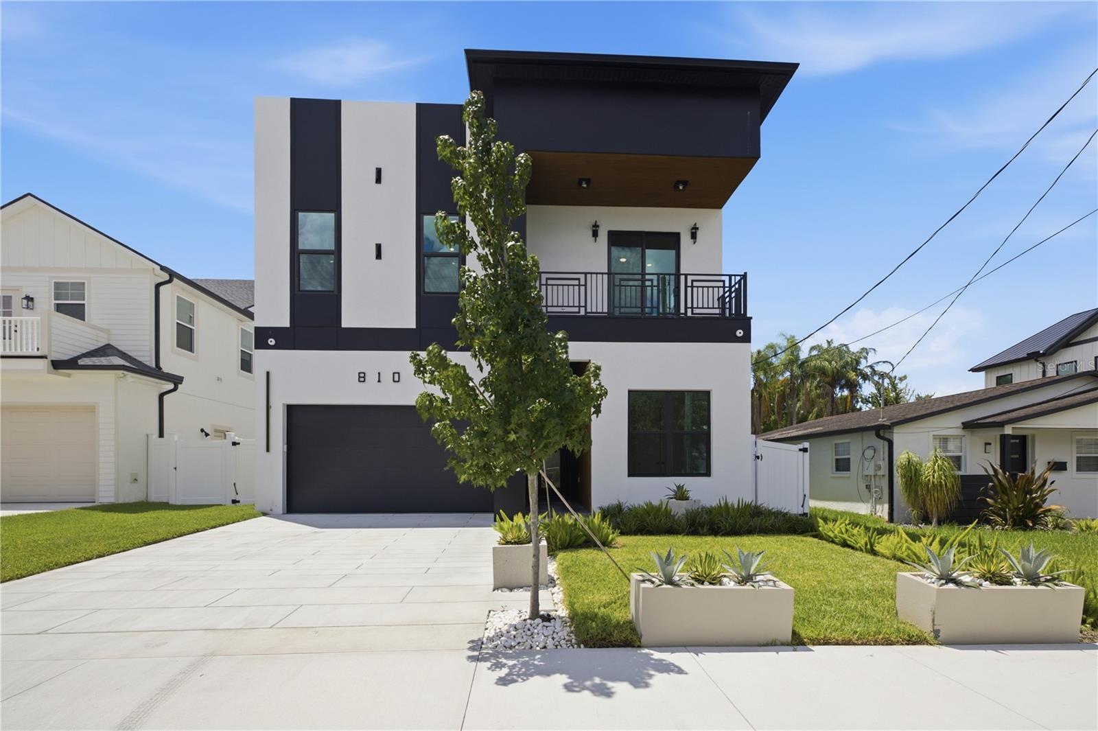 810 W BRADDOCK ST — photo 14