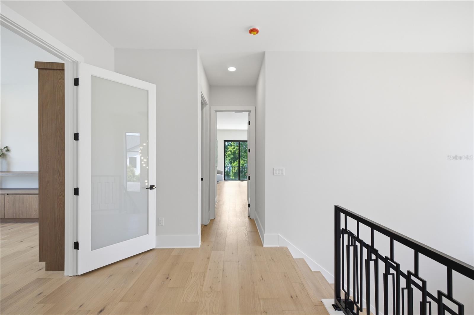 810 W BRADDOCK ST — photo 68