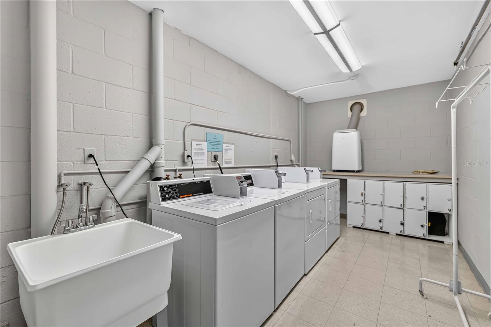 1212 BEN FRANKLIN DR #1205 — photo 37