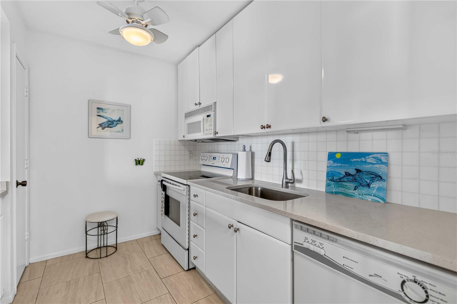 1212 BEN FRANKLIN DR #1205 — photo 12