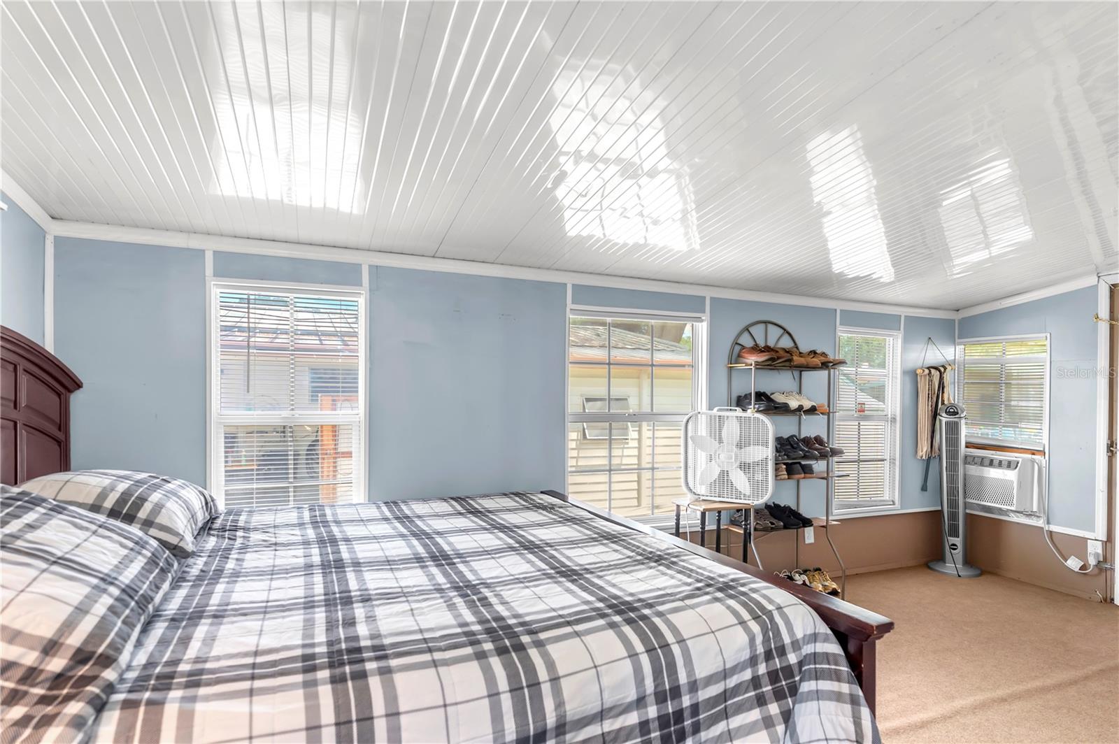 38546 STAFFORD DR — photo 19