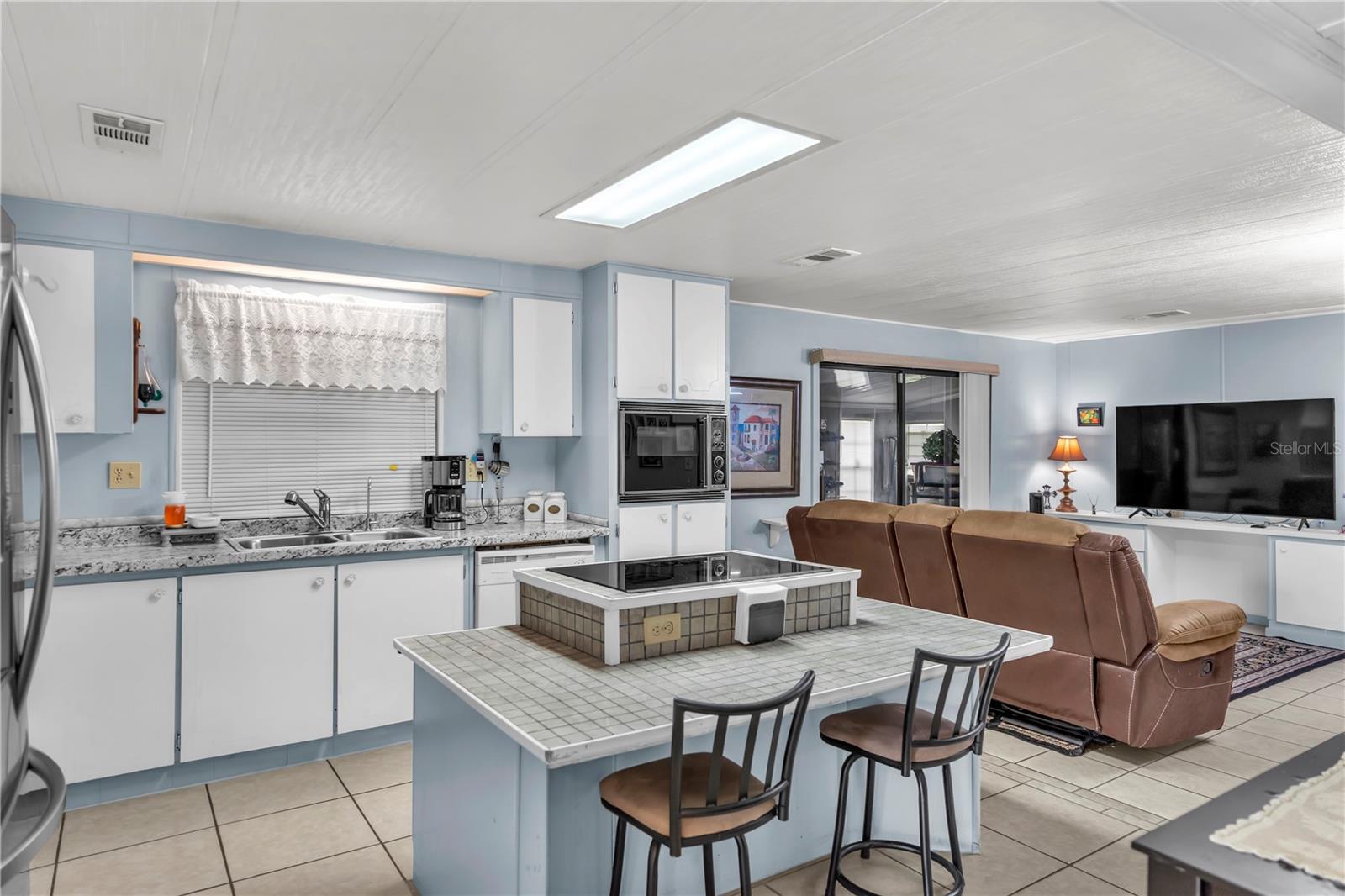 38546 STAFFORD DR — photo 8