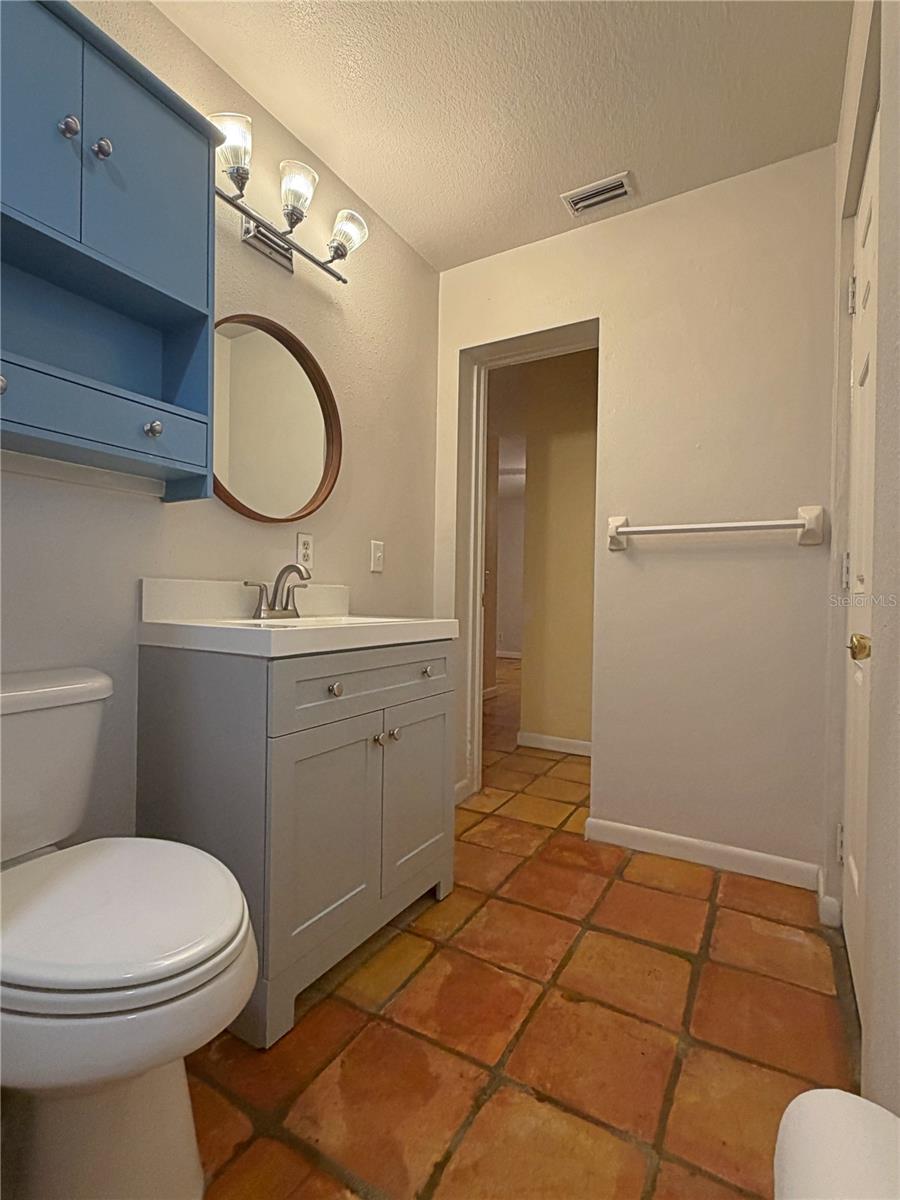 7806 ALAFIA RIDGE RD — photo 13