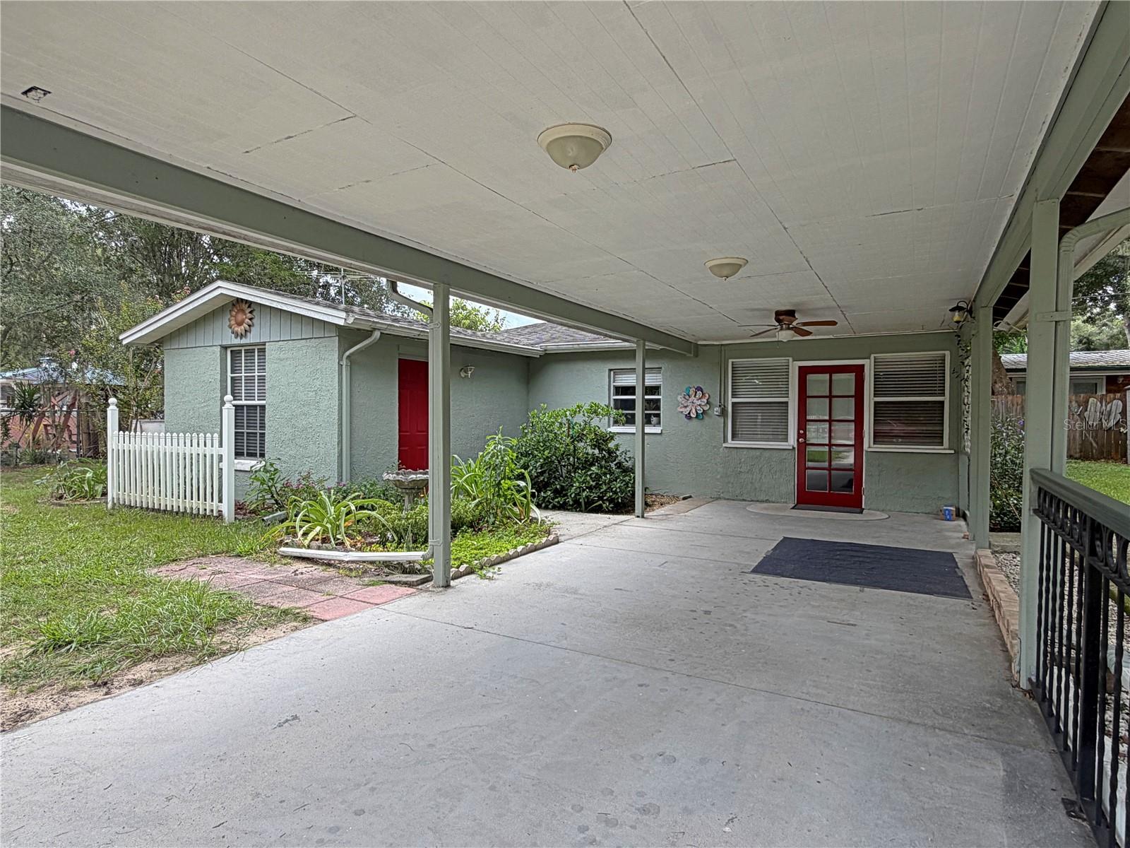 7806 ALAFIA RIDGE RD — photo 4