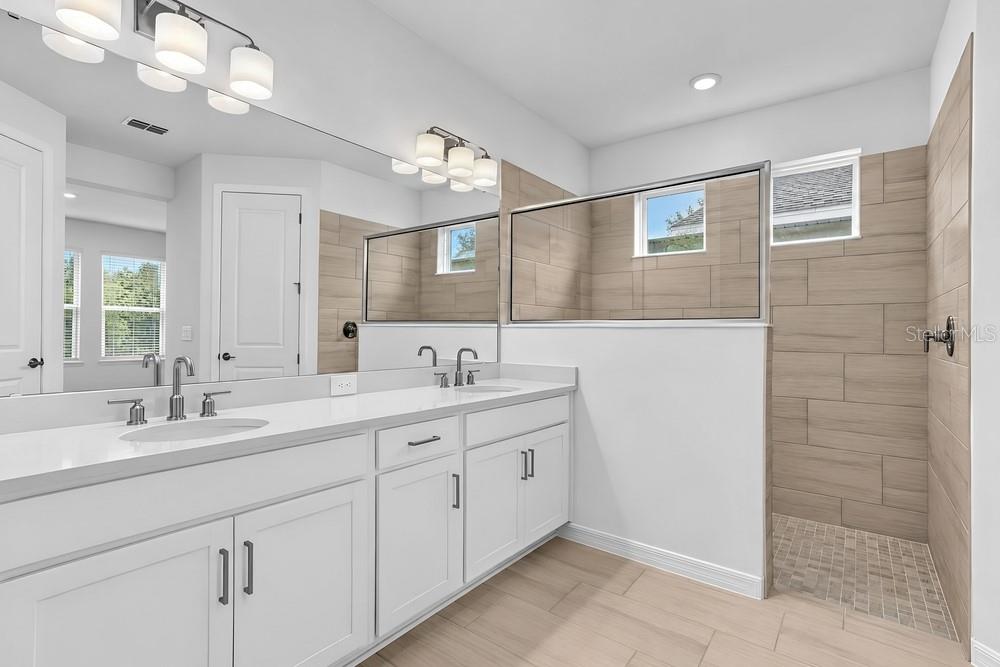 14246 SAWMILL ST — photo 4