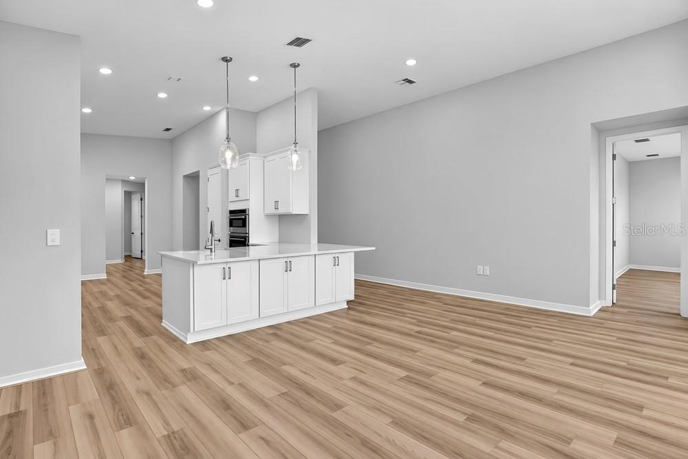 14246 SAWMILL ST — photo 16