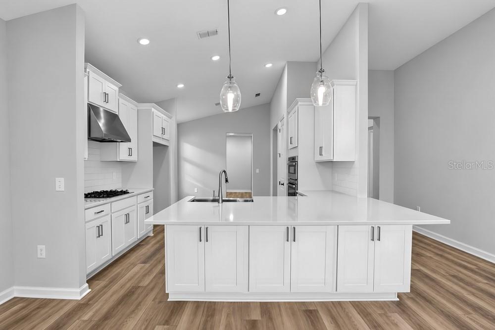 14246 SAWMILL ST — photo 17