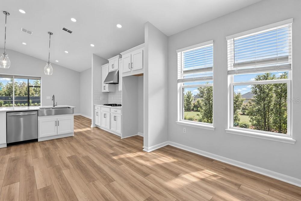 14246 SAWMILL ST — photo 14