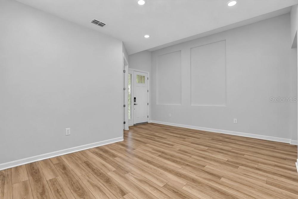 14246 SAWMILL ST — photo 20