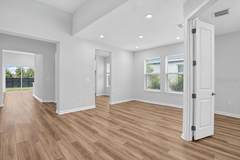 14246 SAWMILL ST — photo 7