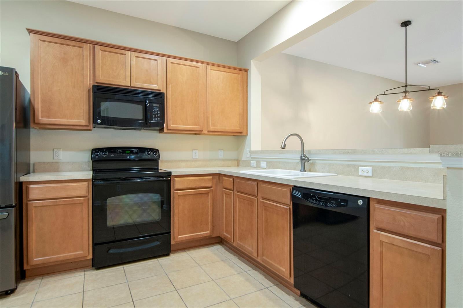 10208 ESTERO BAY LN — photo 9