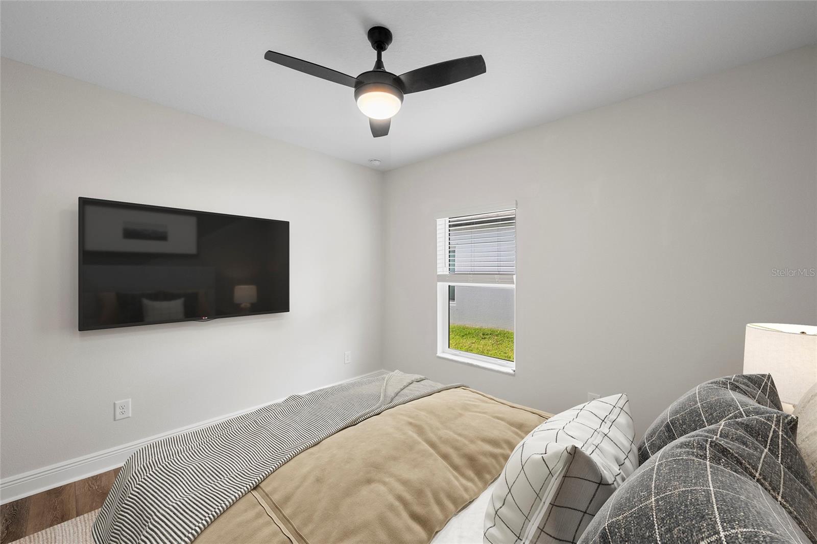 5540 PATANO LOOP — photo 28