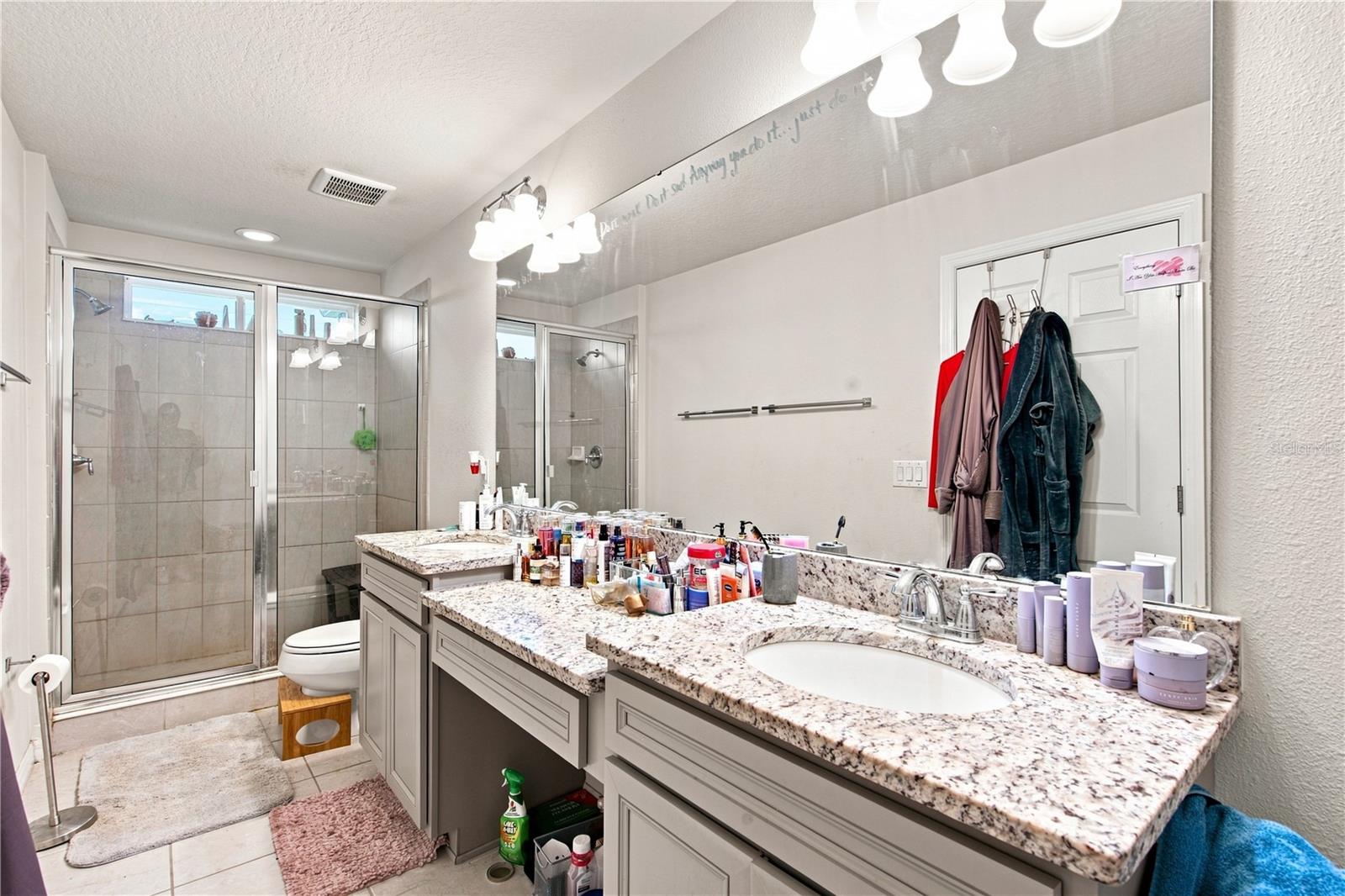 9237 HILLCROFT DR — photo 36
