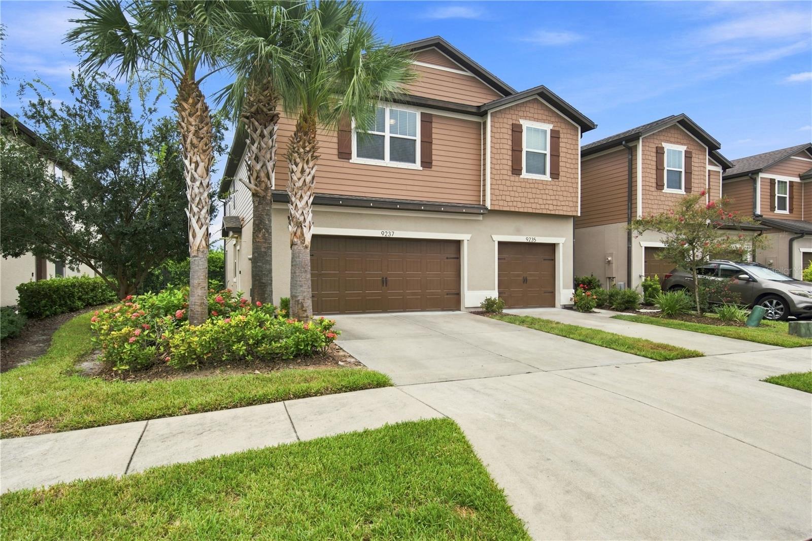 9237 HILLCROFT DR — photo 3