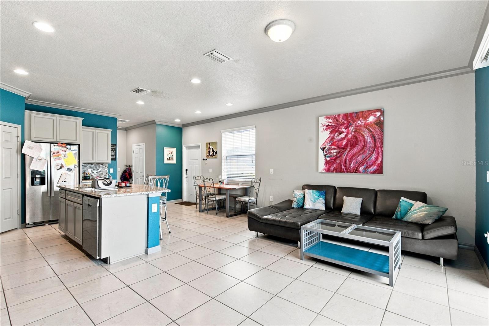 9237 HILLCROFT DR — photo 16