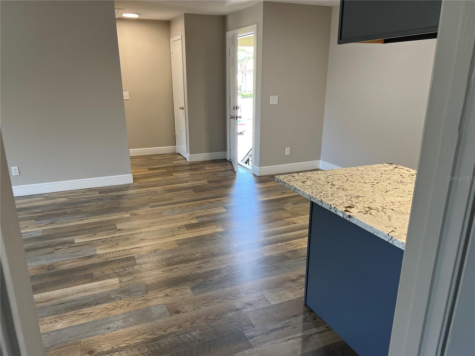 208 RED CEDAR PL #208 — photo 19