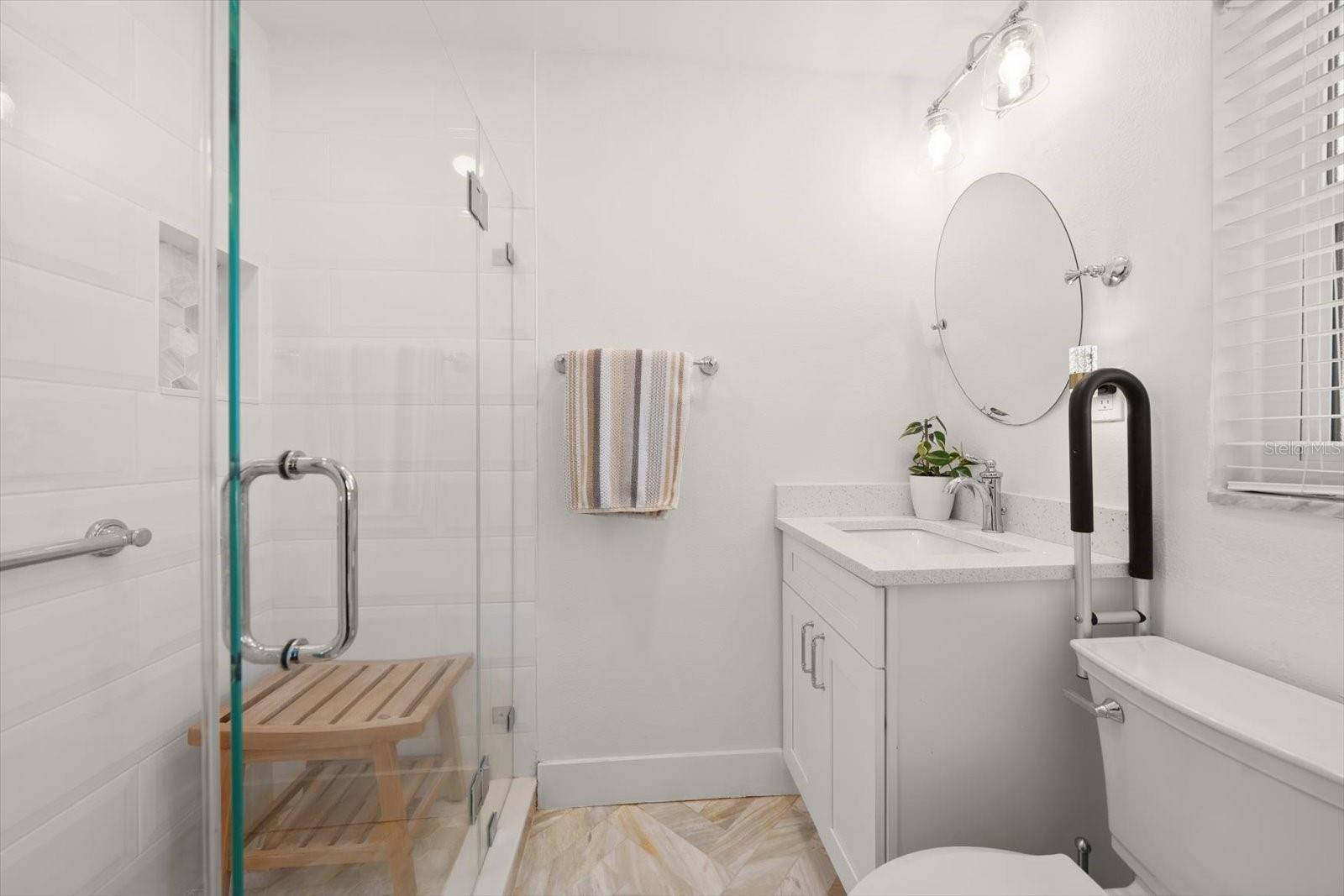 821 JACARANDA DR — photo 24