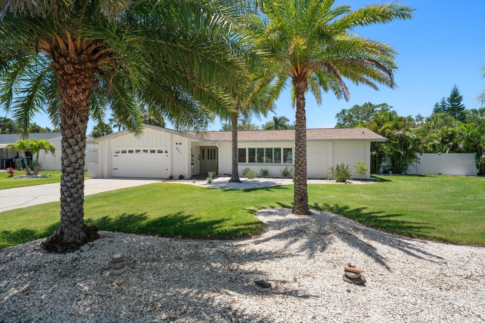 821 JACARANDA DR — photo 30