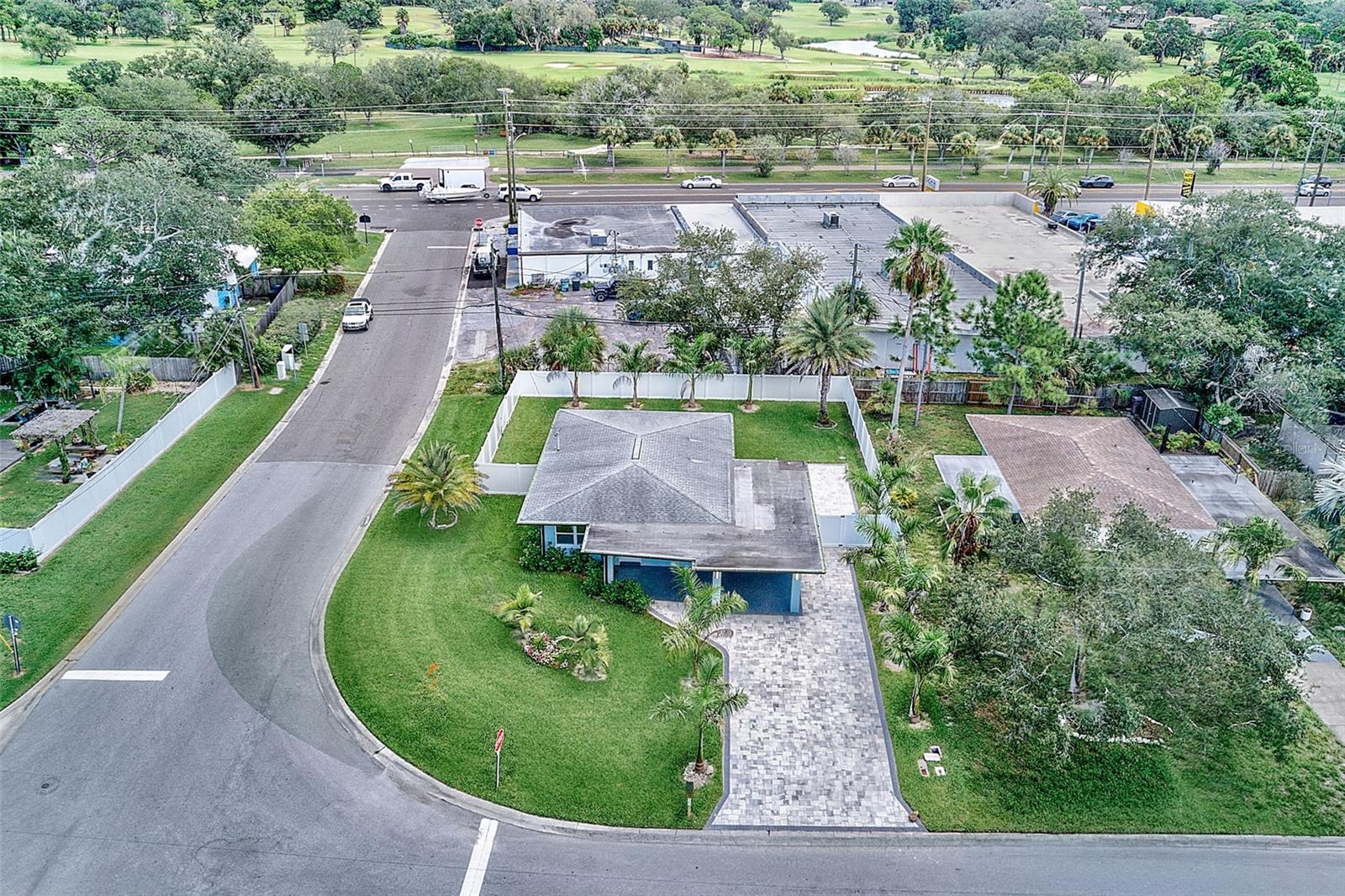 2425 BAYWOOD DR E — photo 39