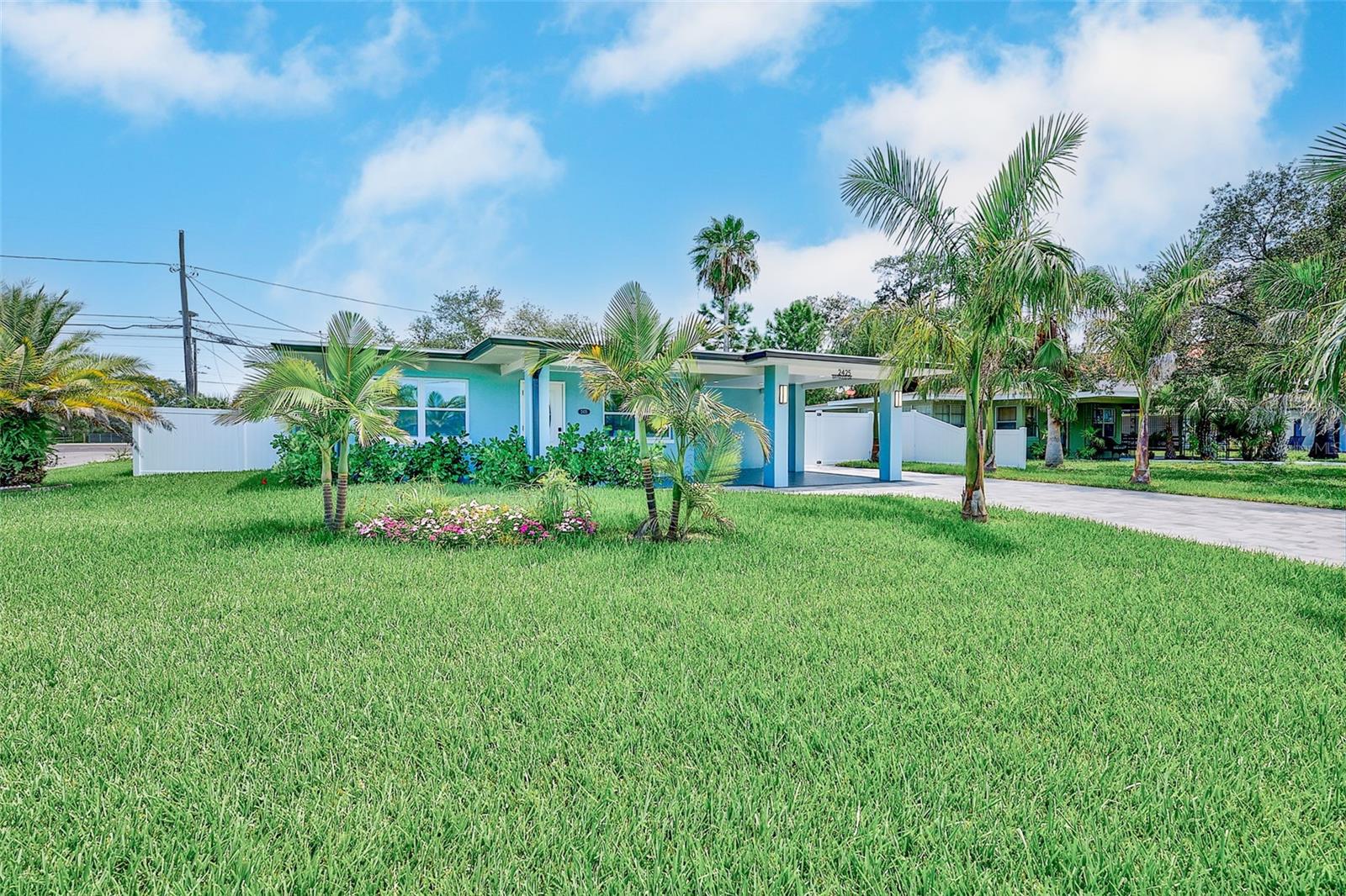 2425 BAYWOOD DR E — photo 44