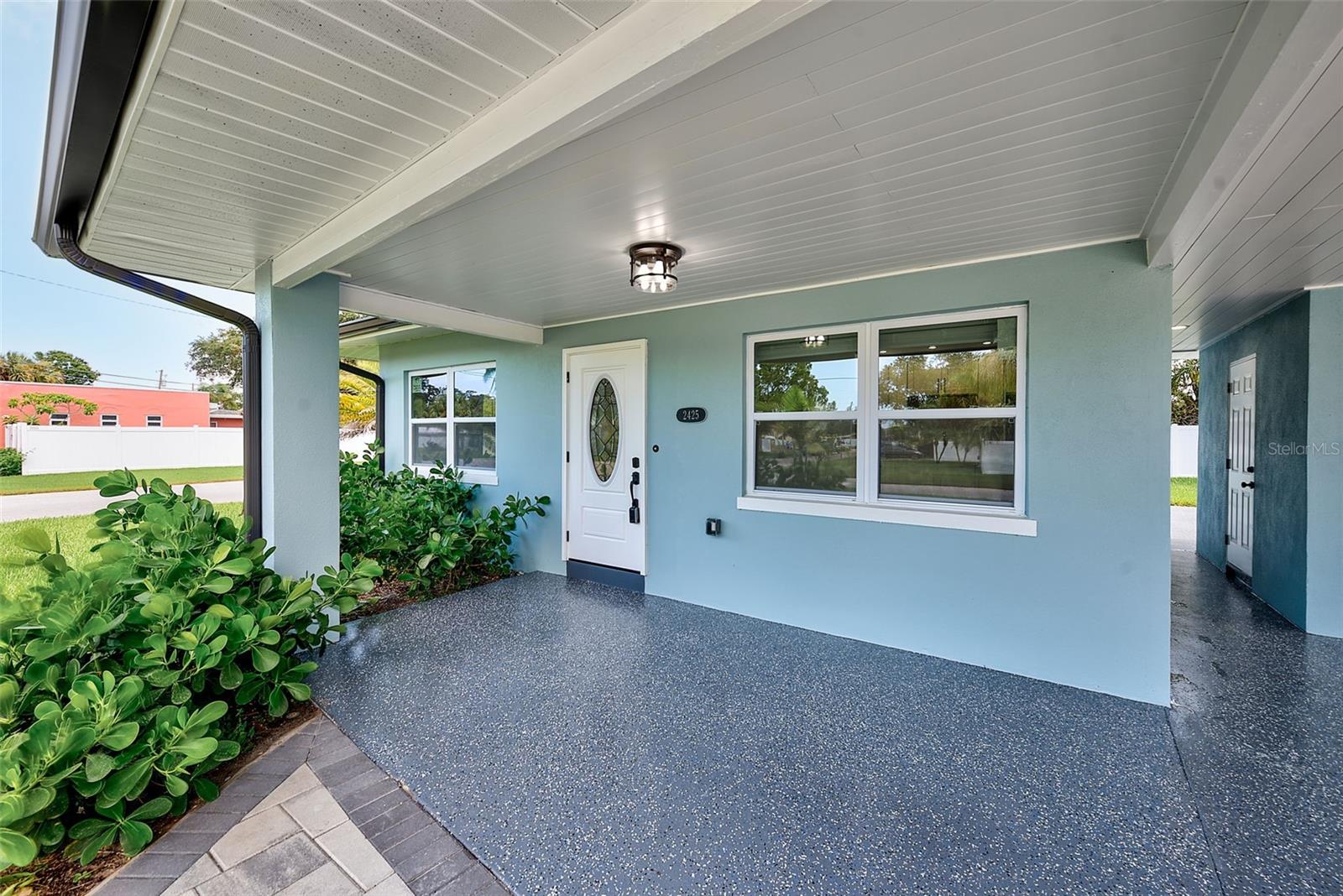 2425 BAYWOOD DR E — photo 6