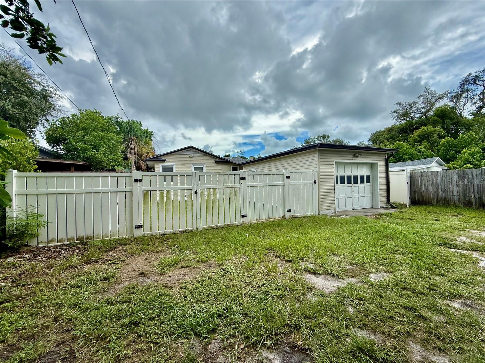 408 PRINCESS ST — photo 10