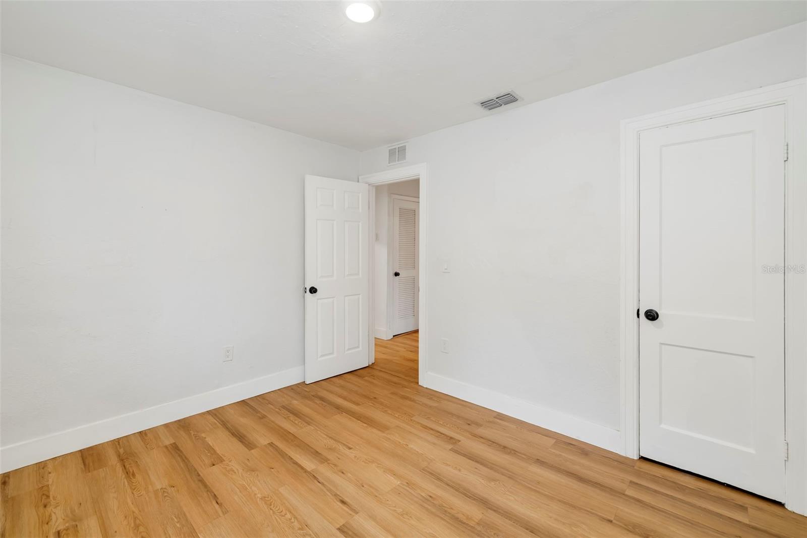 1636 PRESCOTT ST S — photo 27