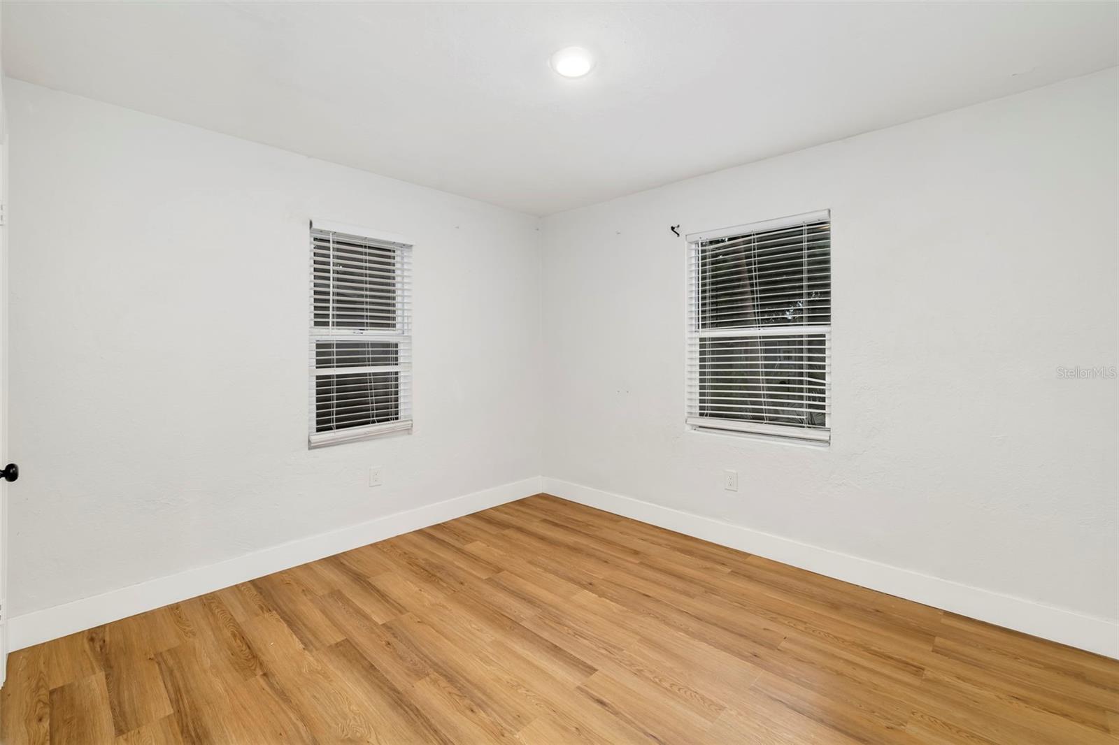 1636 PRESCOTT ST S — photo 25