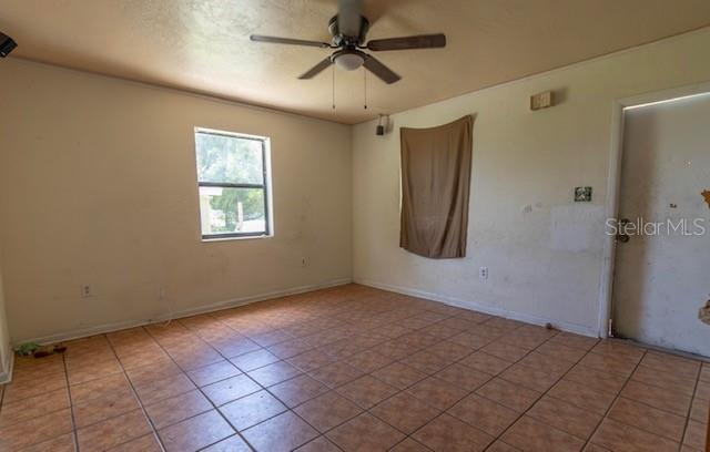 8338 BUMFORD AVE — photo 11