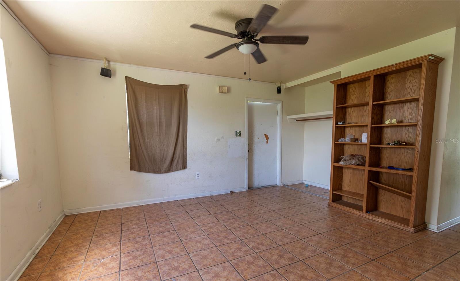 8338 BUMFORD AVE — photo 12