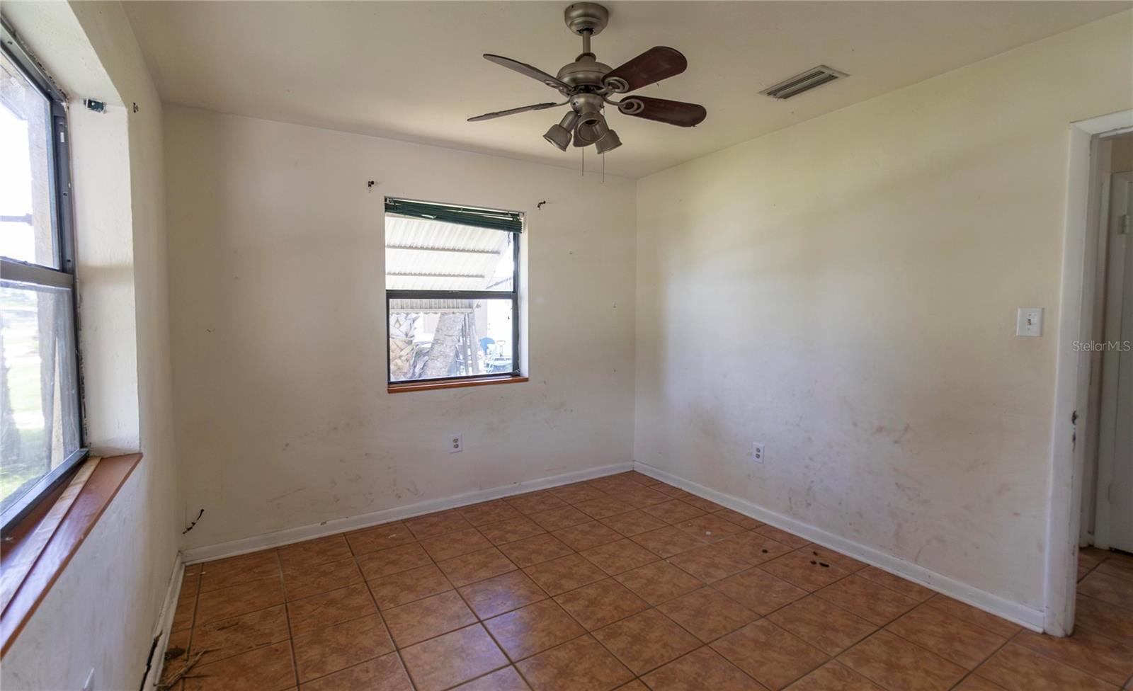 8338 BUMFORD AVE — photo 18